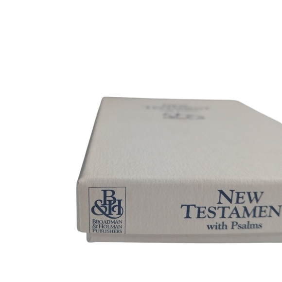 Baby's First New Testament Book with Psalms & Proverbs White Faux Leather - Picture 7 of 8